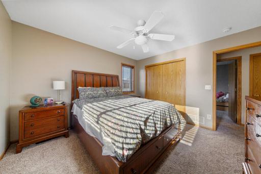 1840 Field Stone Avenue SE, Owatonna, MN 55060