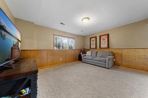 1840 Field Stone Avenue SE, Owatonna, MN 55060