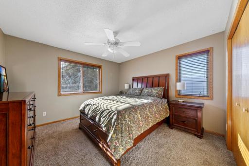1840 Field Stone Avenue SE, Owatonna, MN 55060