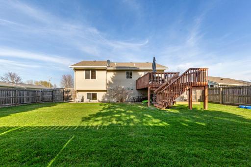 1840 Field Stone Avenue SE, Owatonna, MN 55060