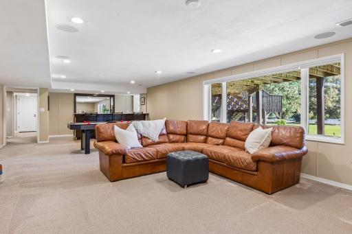 6233 Knoll Drive, Minneapolis, MN 55436