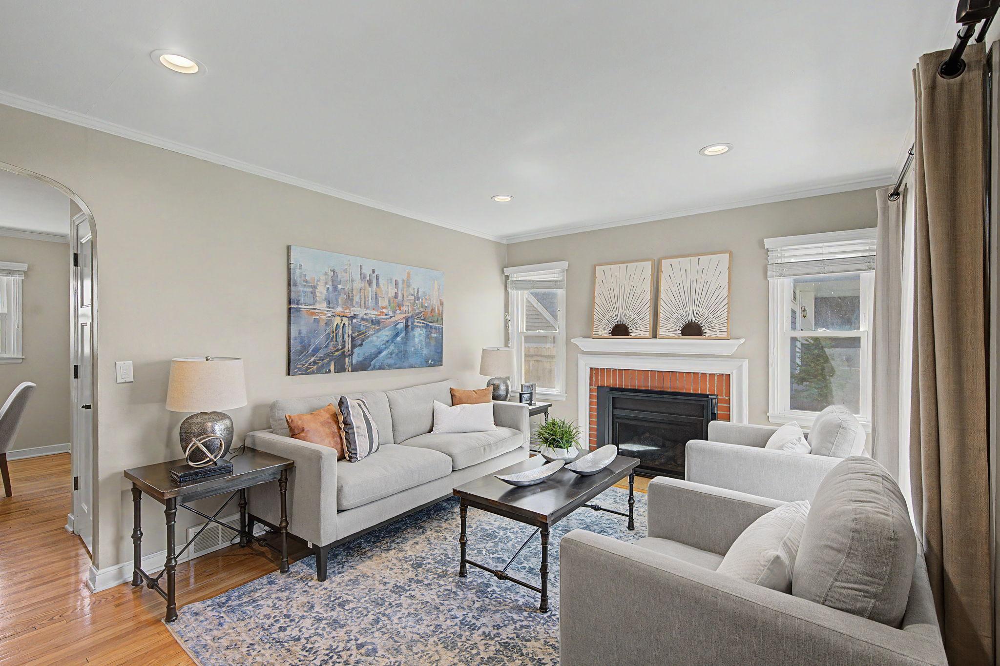 Living Room with Gas Fireplace