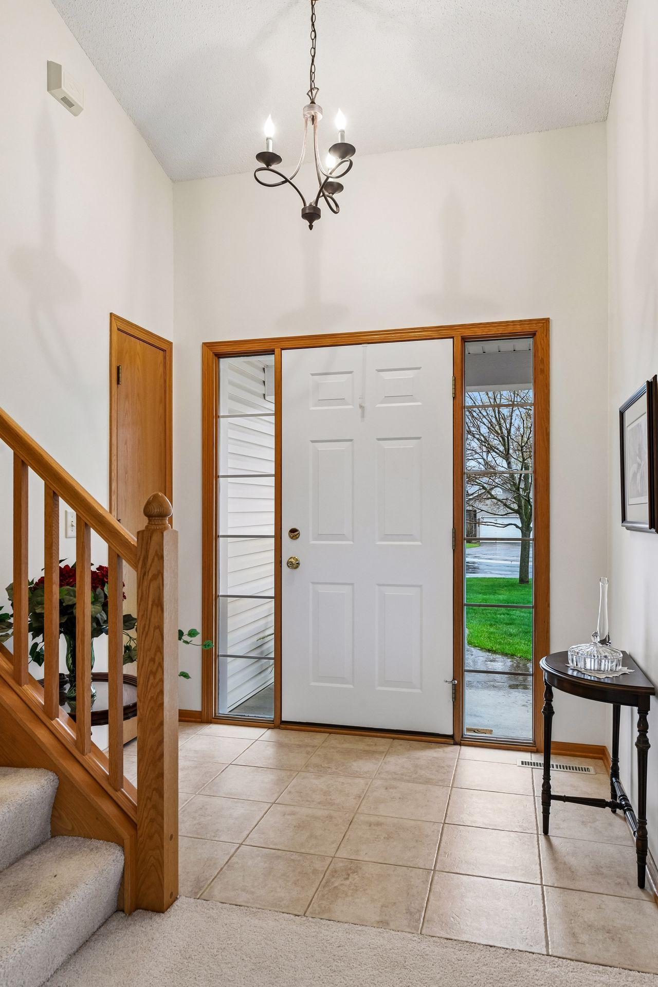 1360 Mockingbird Drive - Spacecrafting - 0004.jpg