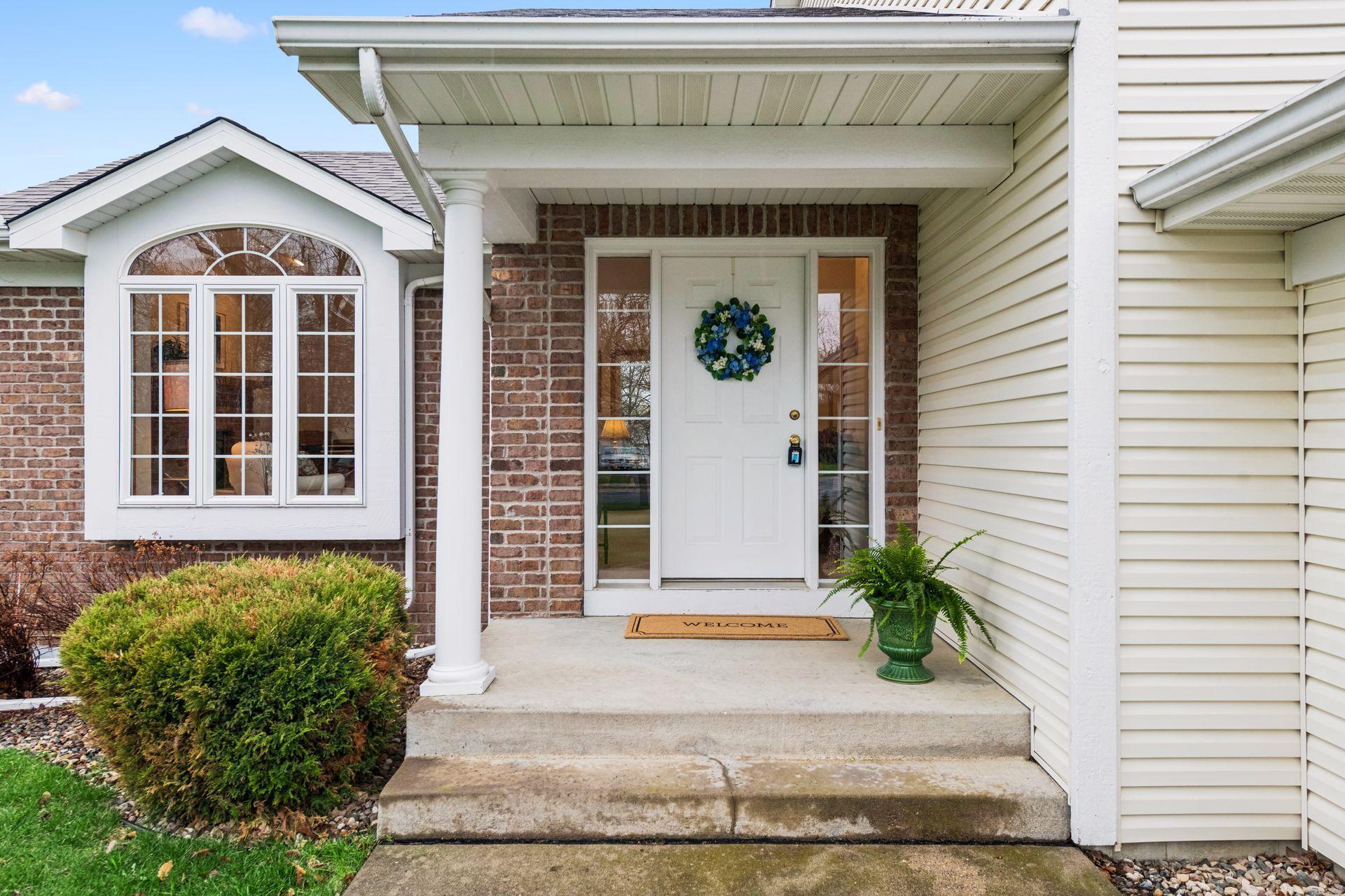 1360 Mockingbird Drive - Spacecrafting - 0002.jpg