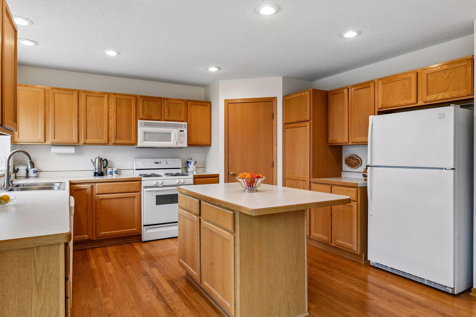 1360 Mockingbird Drive - Spacecrafting - 0012.jpg