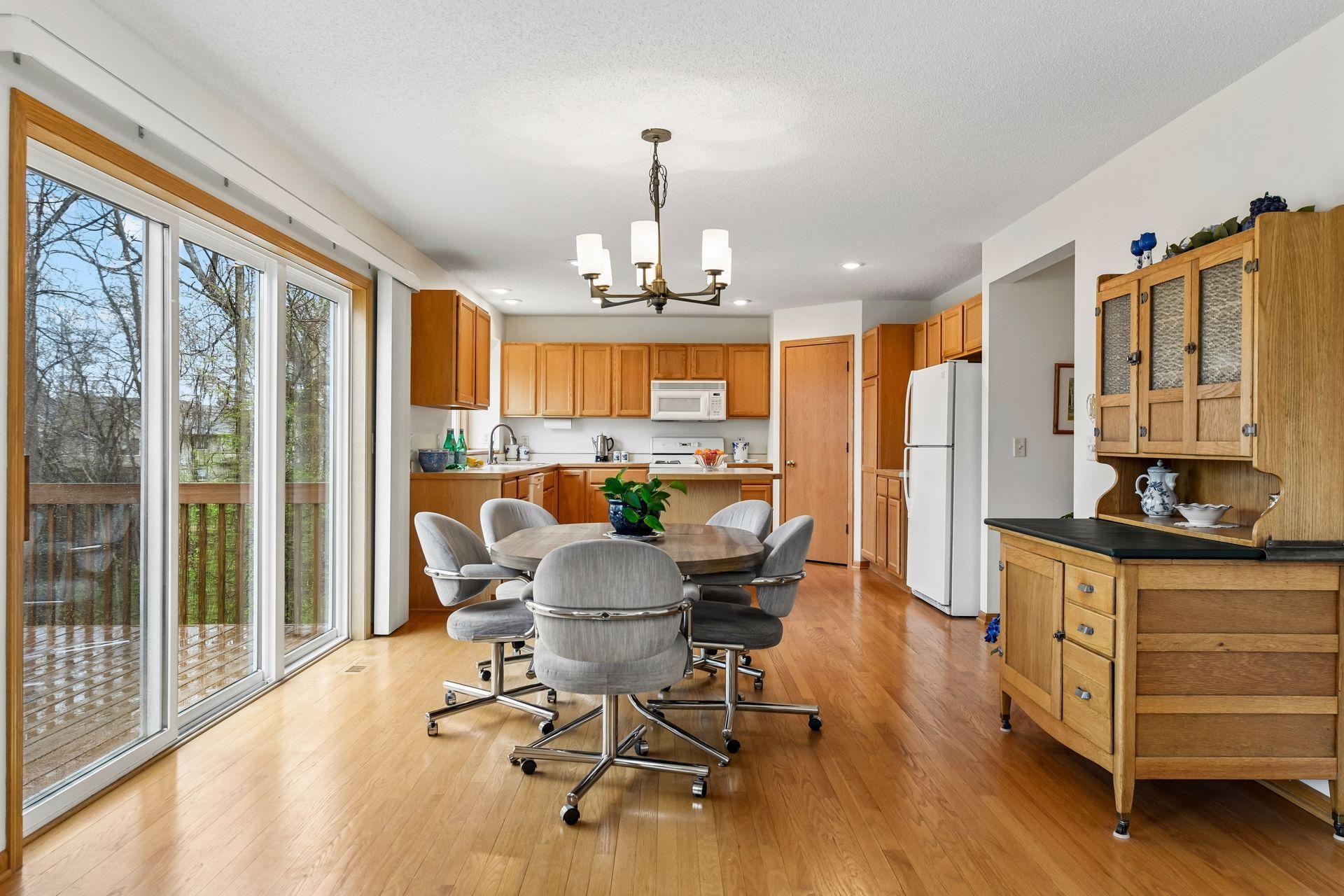 1360 Mockingbird Drive - Spacecrafting - 0017.jpg