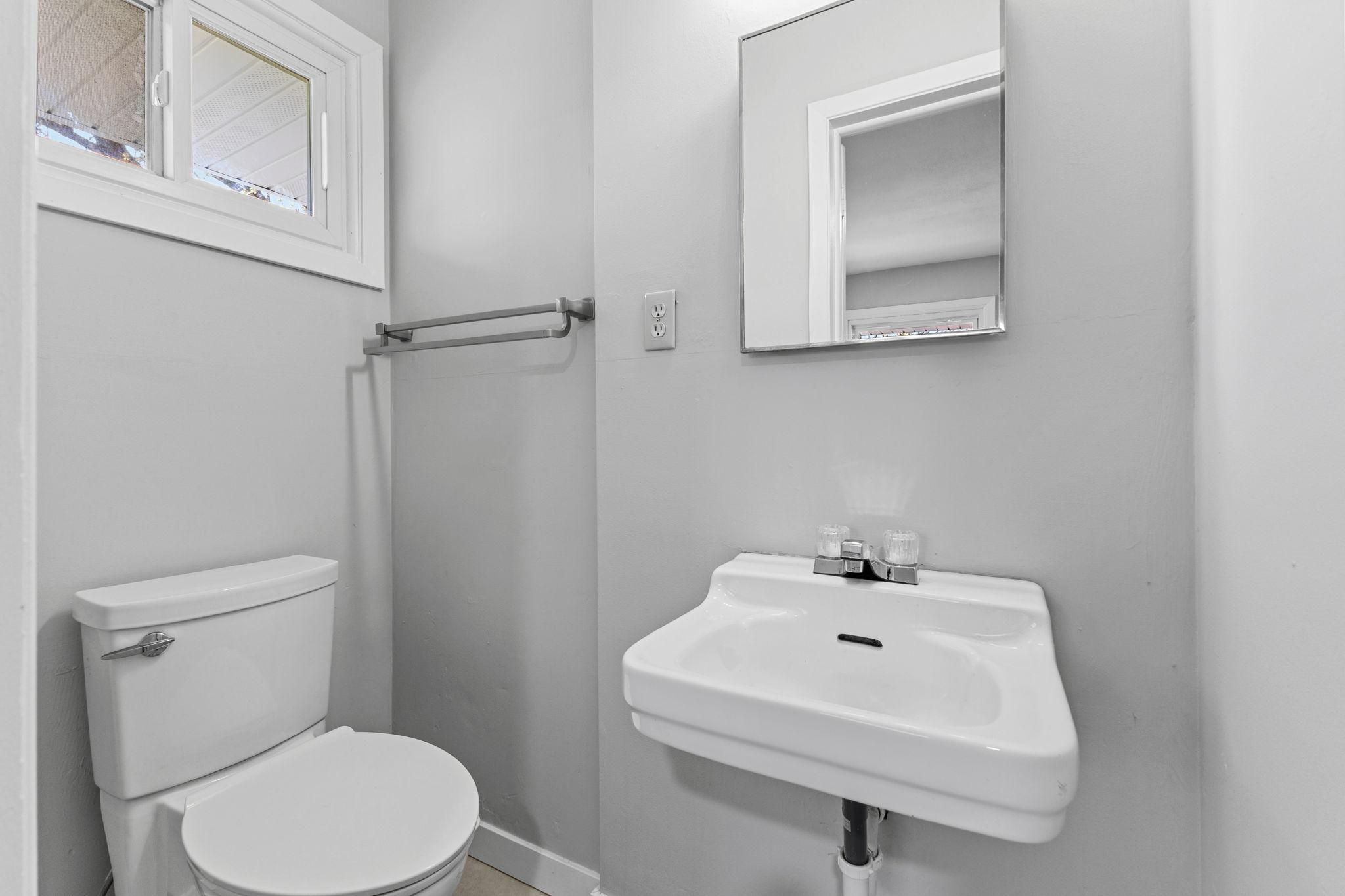1/2 bath off Primary