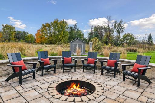 1010 Drake Court, Maple Plain, MN 55359