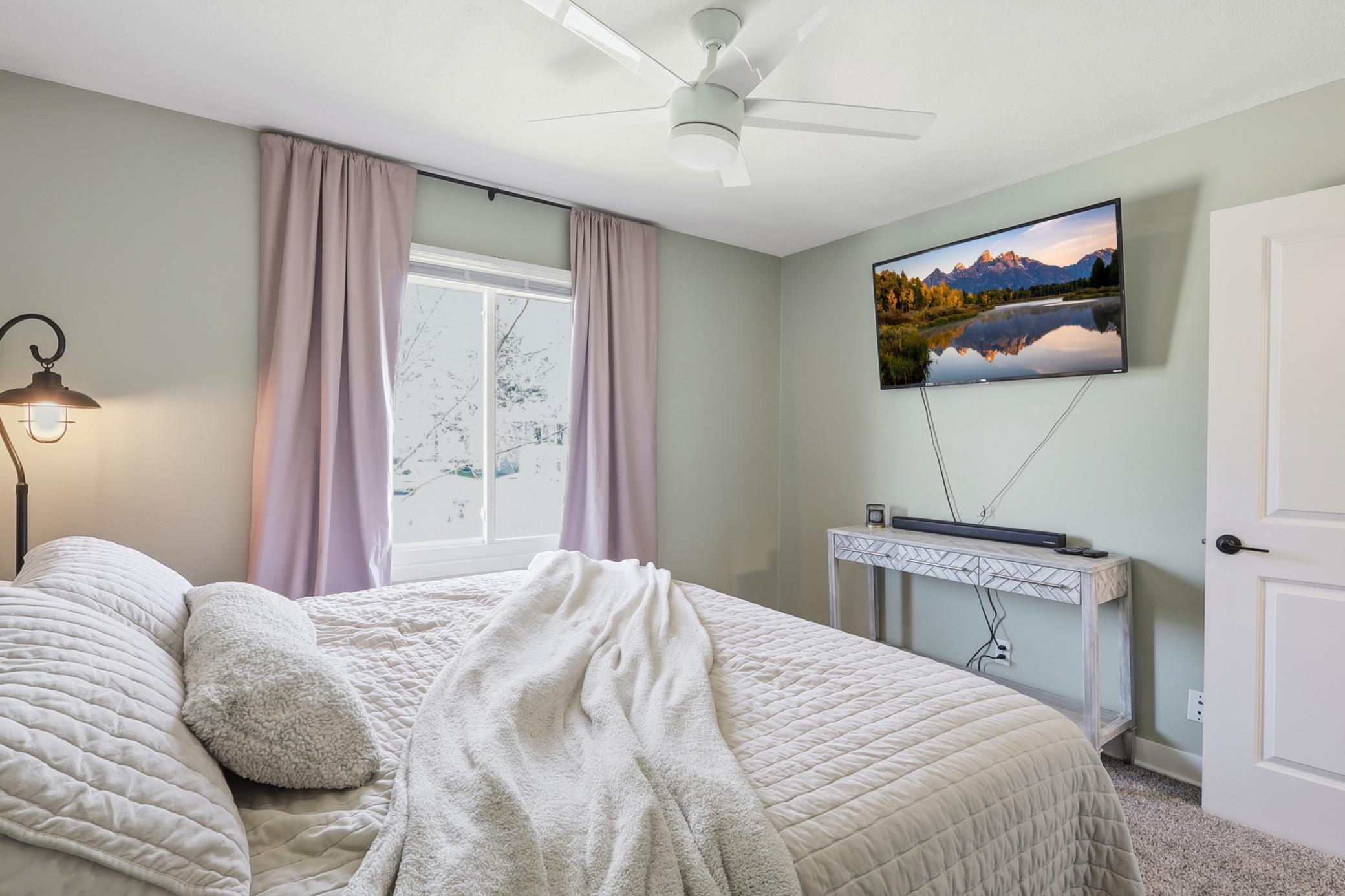 Primary Bedroom photo #1