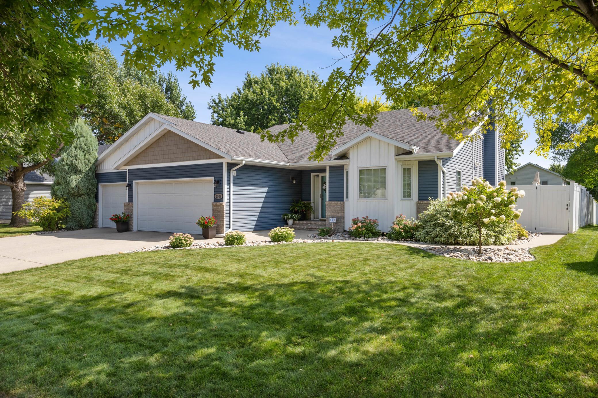 Front Exterior - Summer