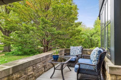 502 Grand Hill, Saint Paul, MN 55102