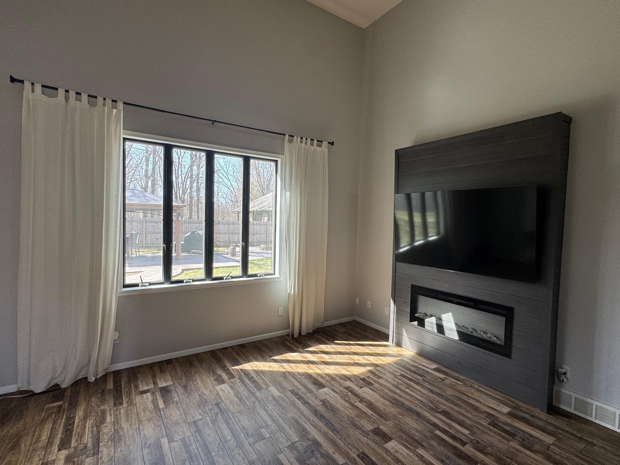 Great view of the backyard from livingroom and casual dining area.