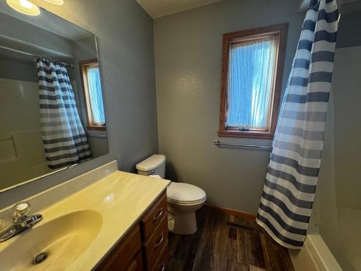 Full Primary Bathroom