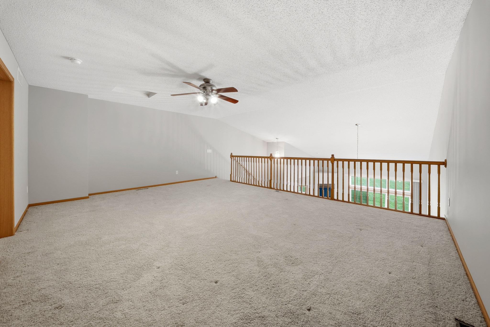 Loft/ 2nd living room