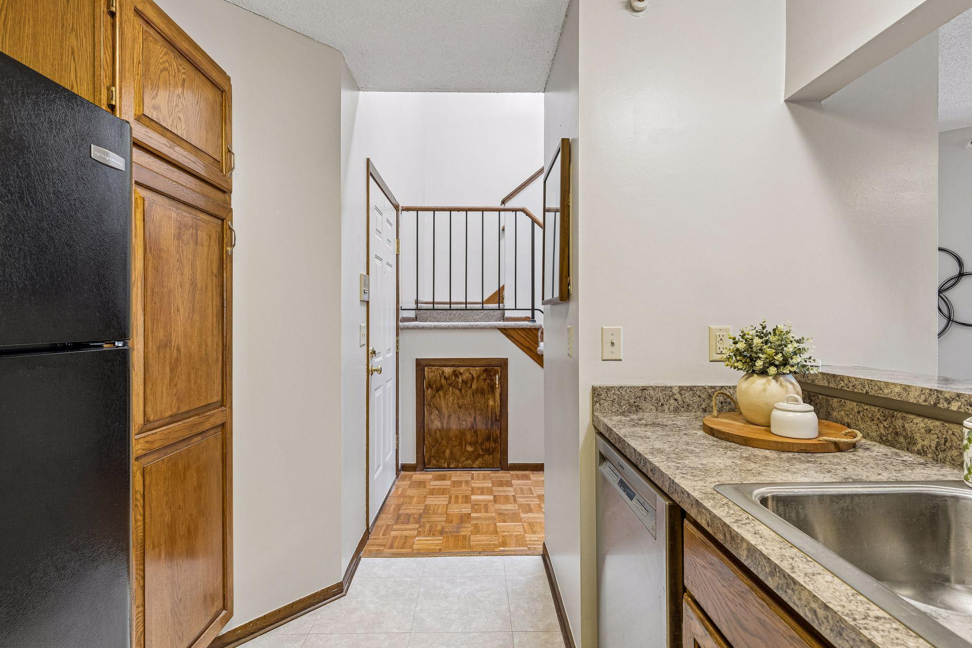 7622 York Ave - Spacecrafting - 0006.jpg