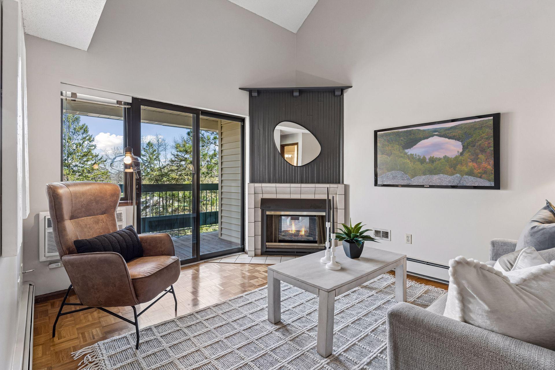 7622 York Ave - Spacecrafting - 0011.jpg