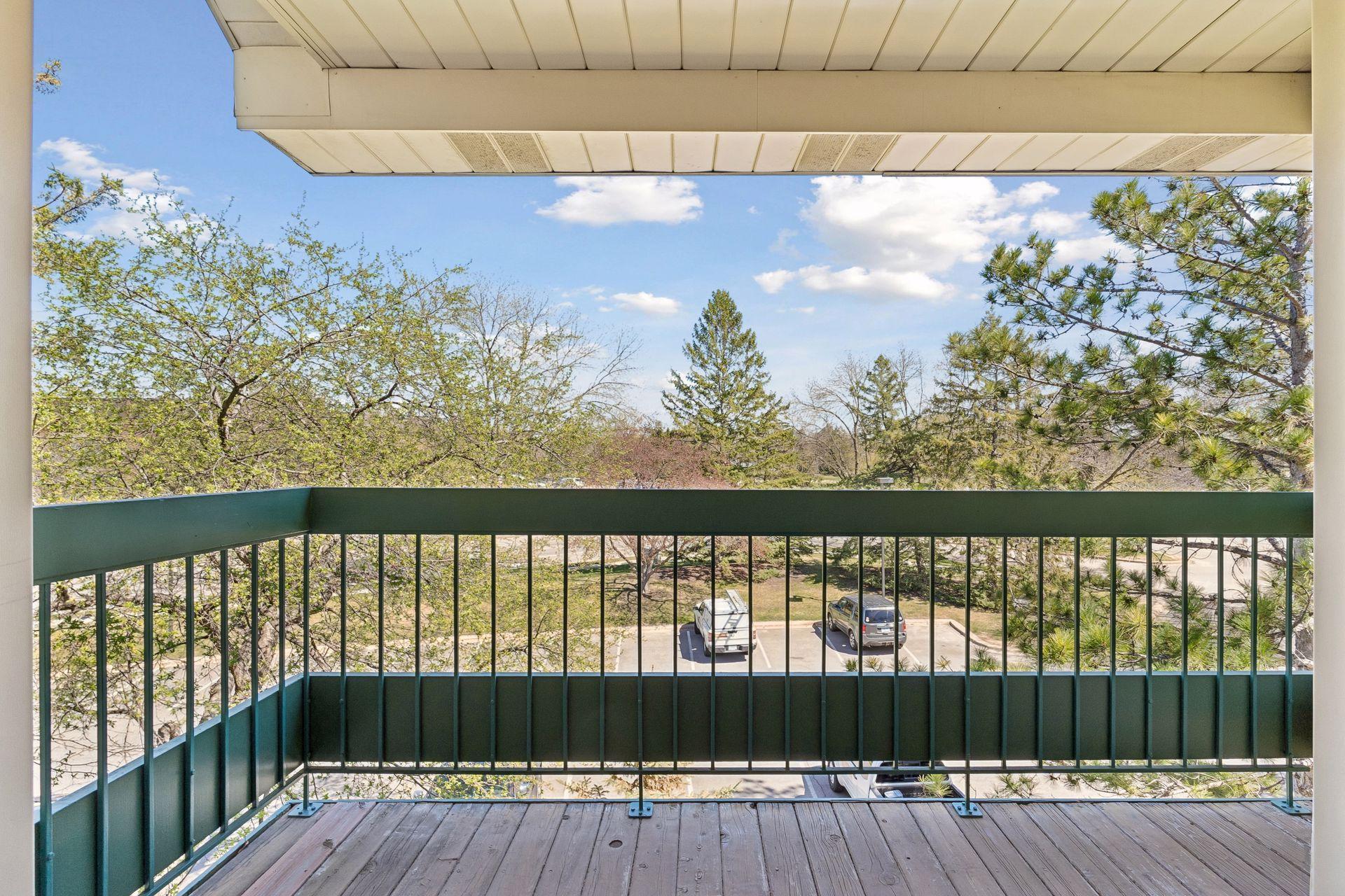 7622 York Ave - Spacecrafting - 0016.jpg