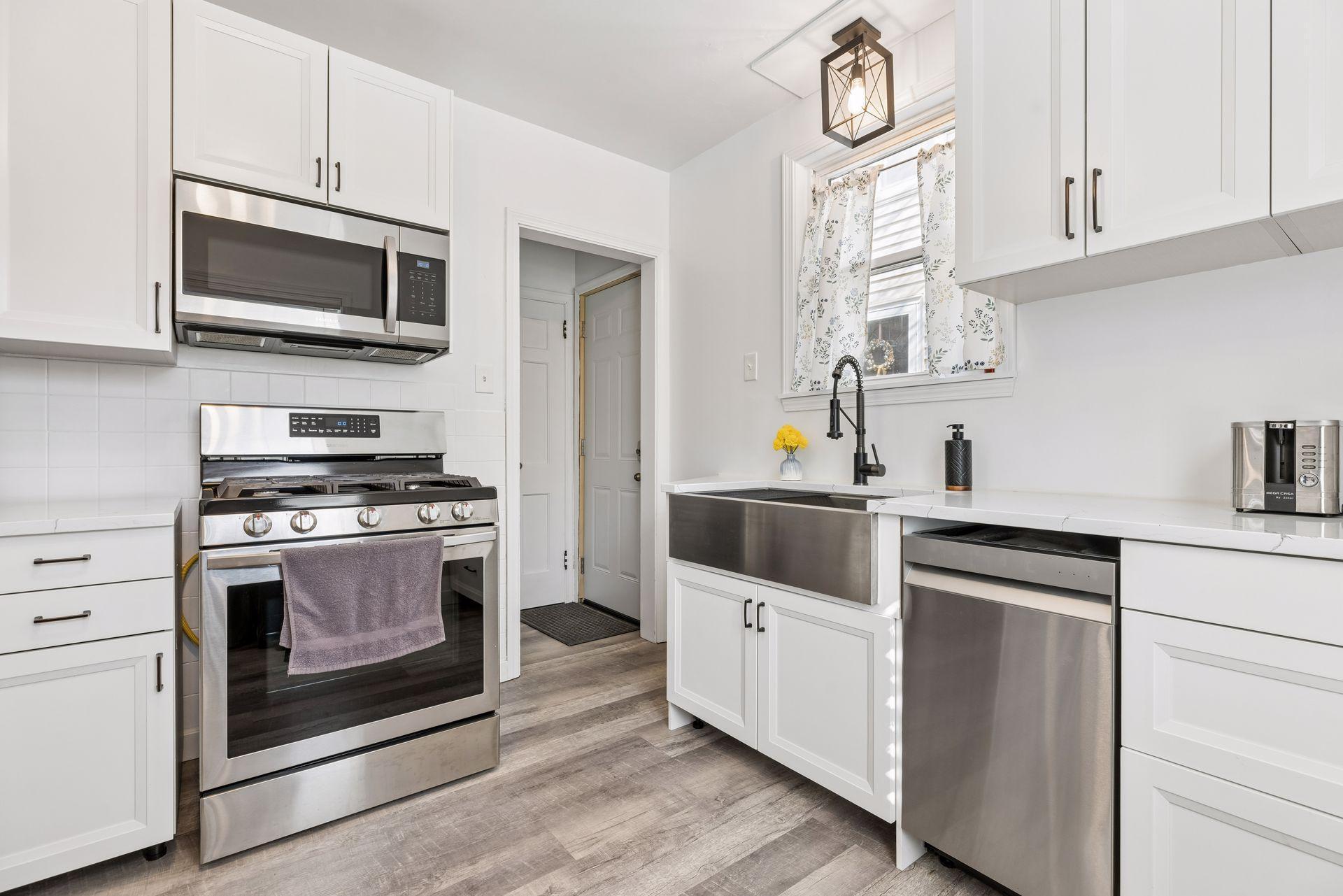 5520 33rd Avenue South - Spacecrafting - 0012.jpg