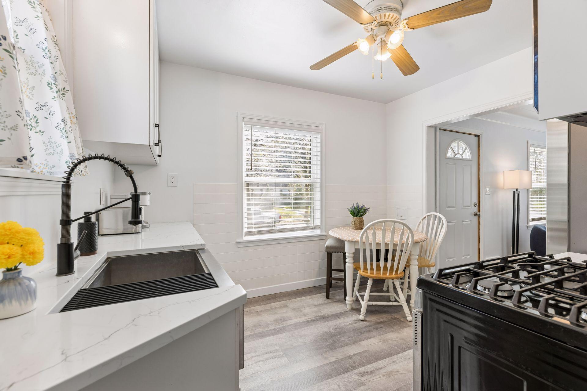 5520 33rd Avenue South - Spacecrafting - 0013.jpg