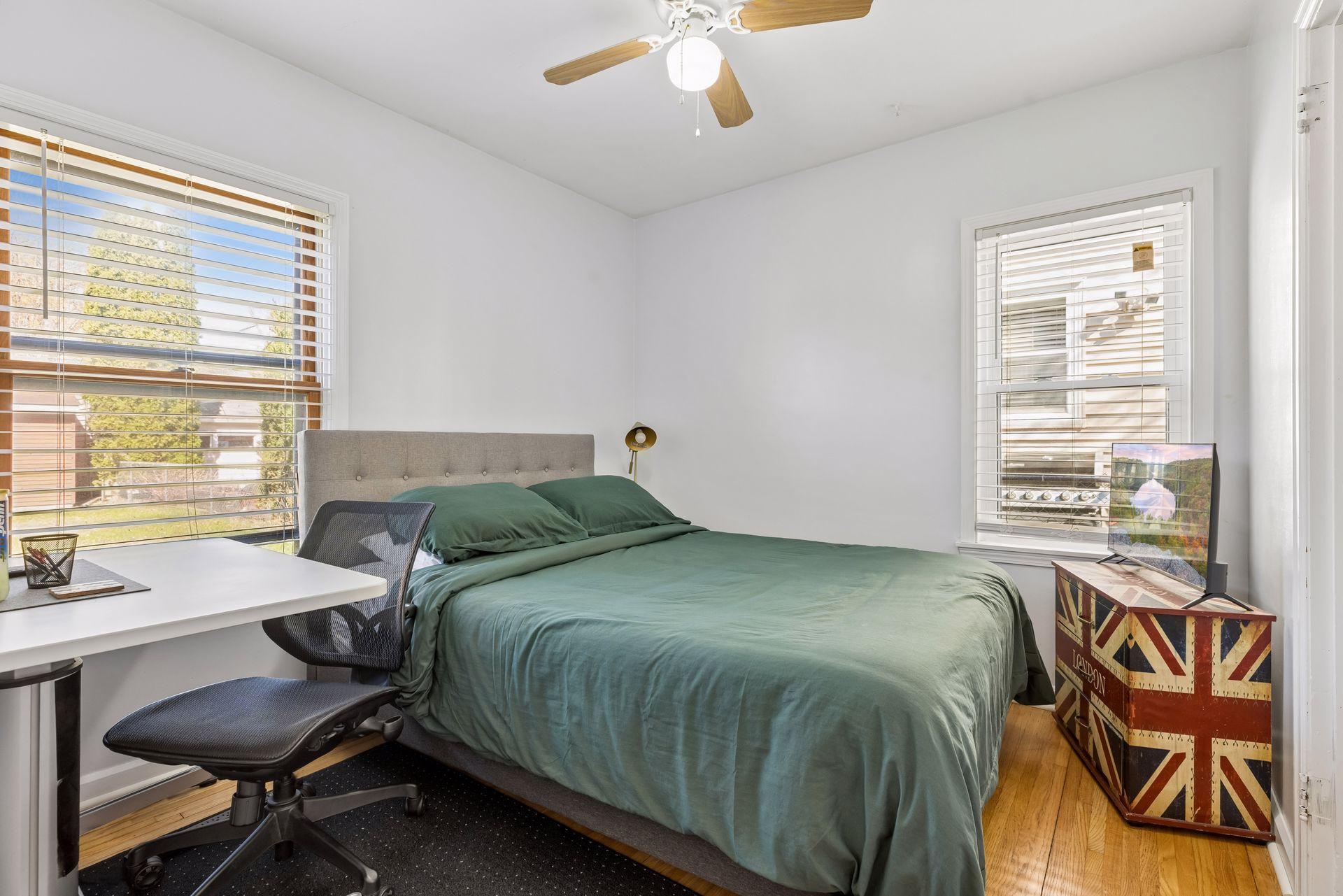 5520 33rd Avenue South - Spacecrafting - 0019.jpg