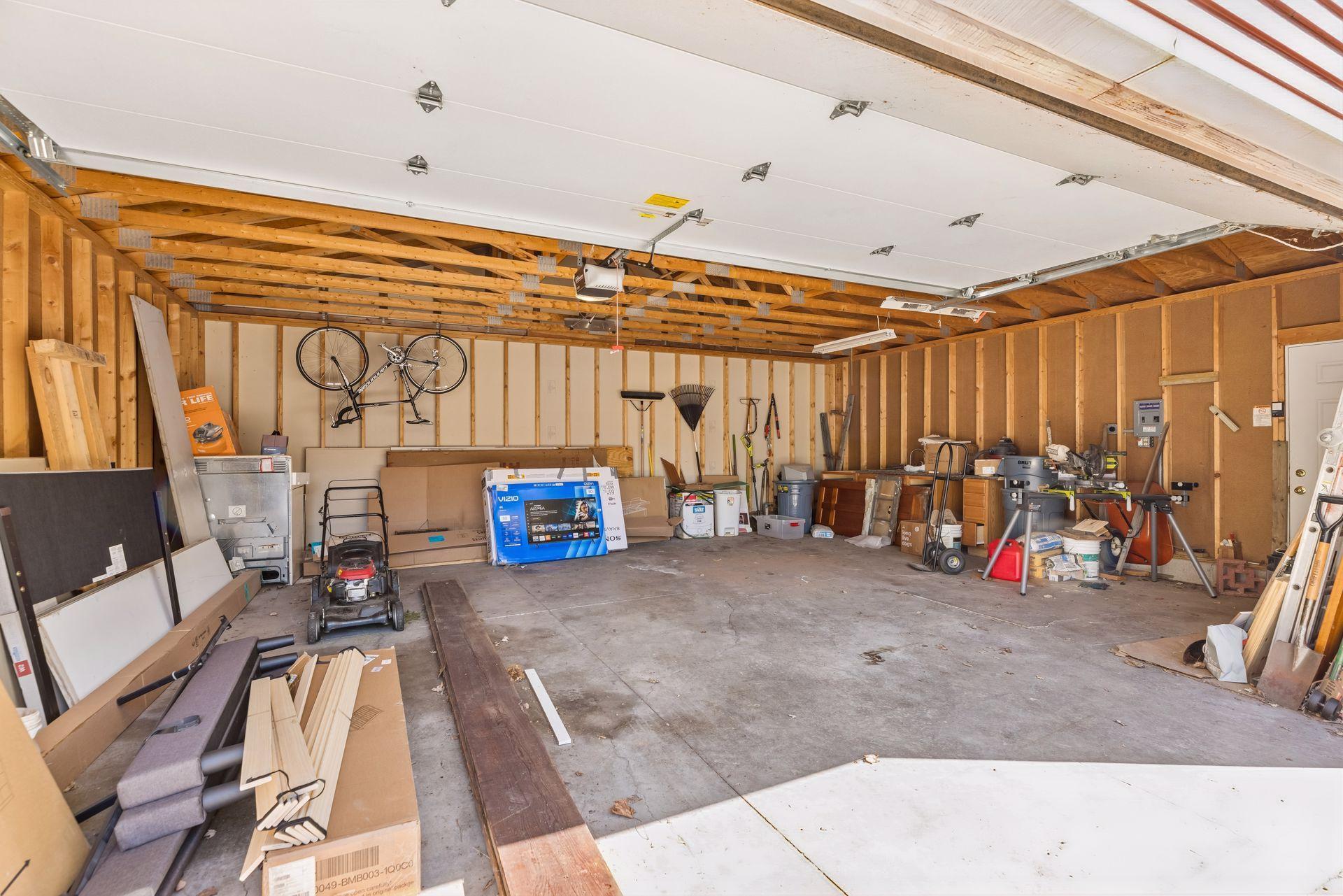 5520 33rd Avenue South - Spacecrafting - 0024.jpg