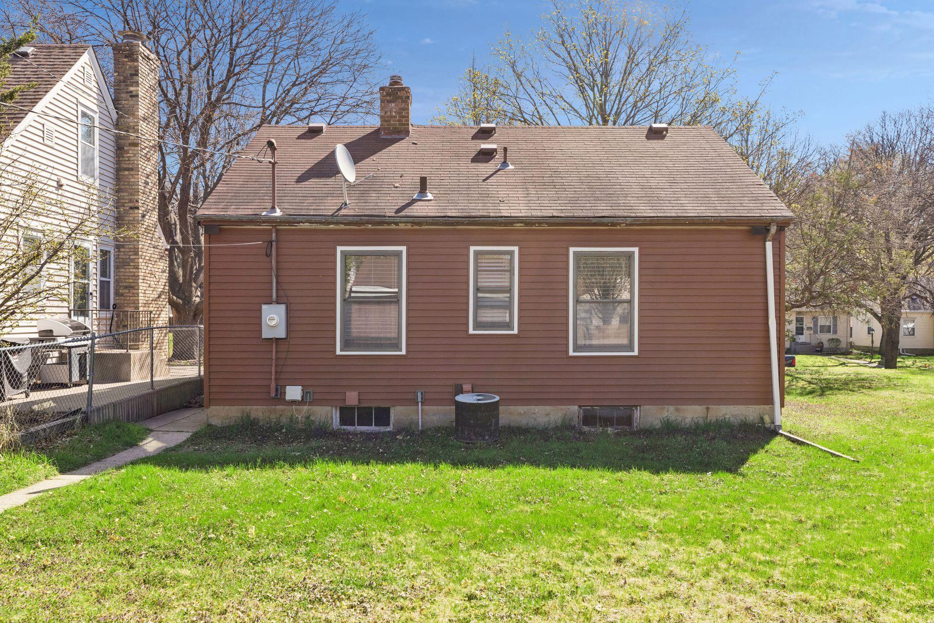 5520 33rd Avenue South - Spacecrafting - 0027.jpg