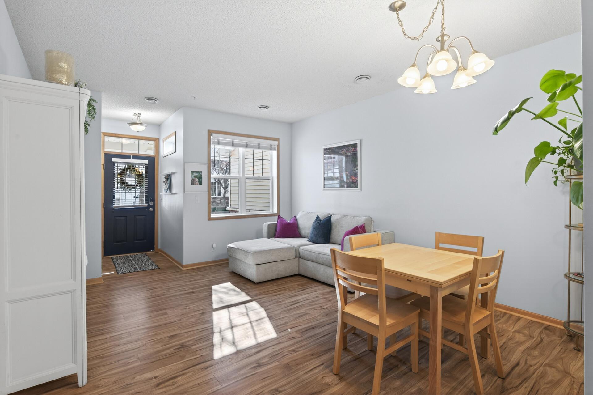 The large east facing window brings in beautiful morning light!