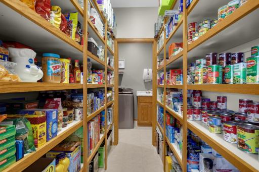 Pass-through pantry from kitchen to laundry
