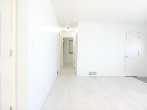 2210 Ivy Avenue E, Saint Paul, MN 55119