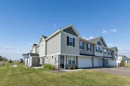 10546 Weston Way N, Maple Grove, MN 55369