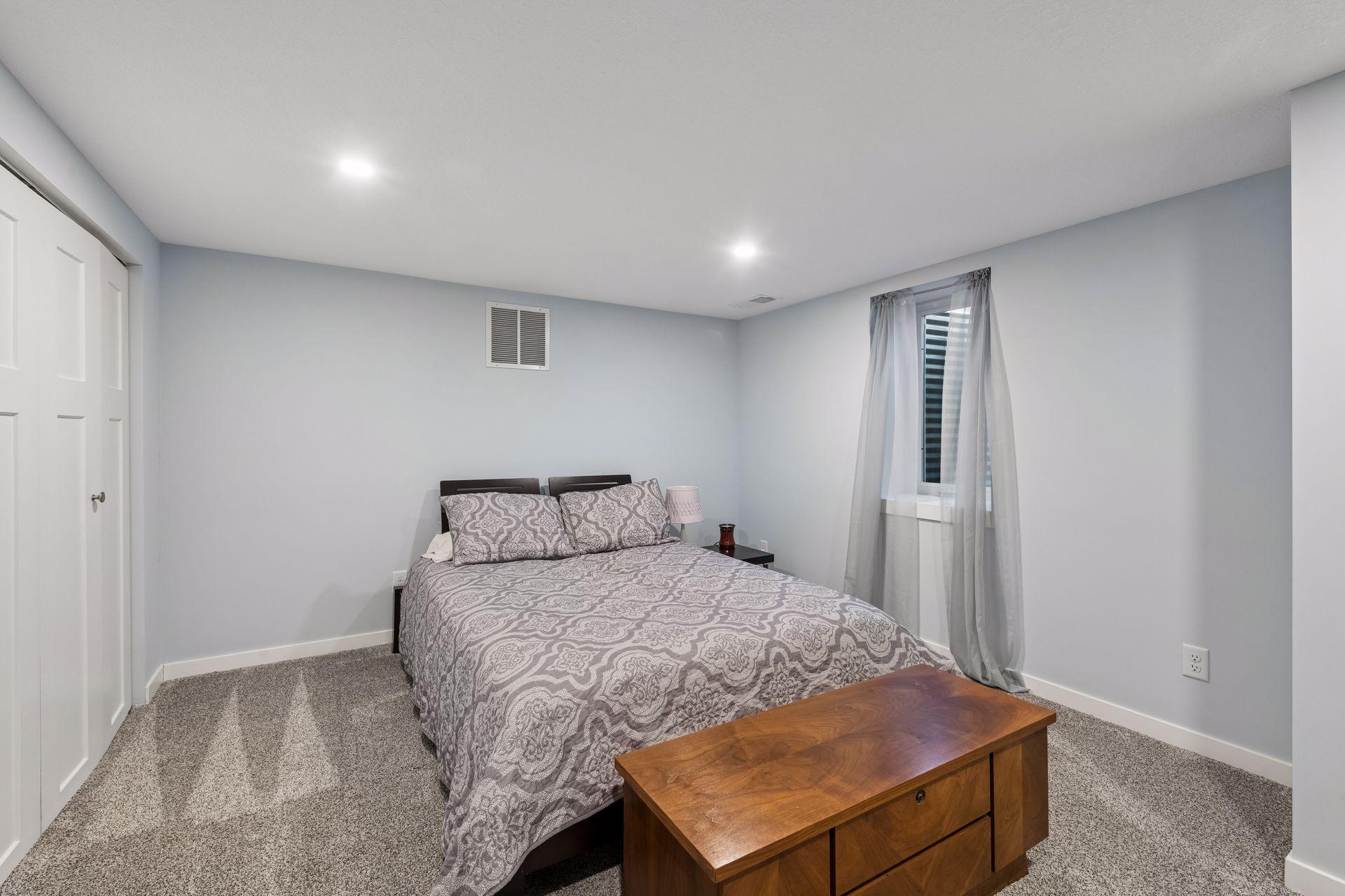 Spacious 4th bedroom in the lower level