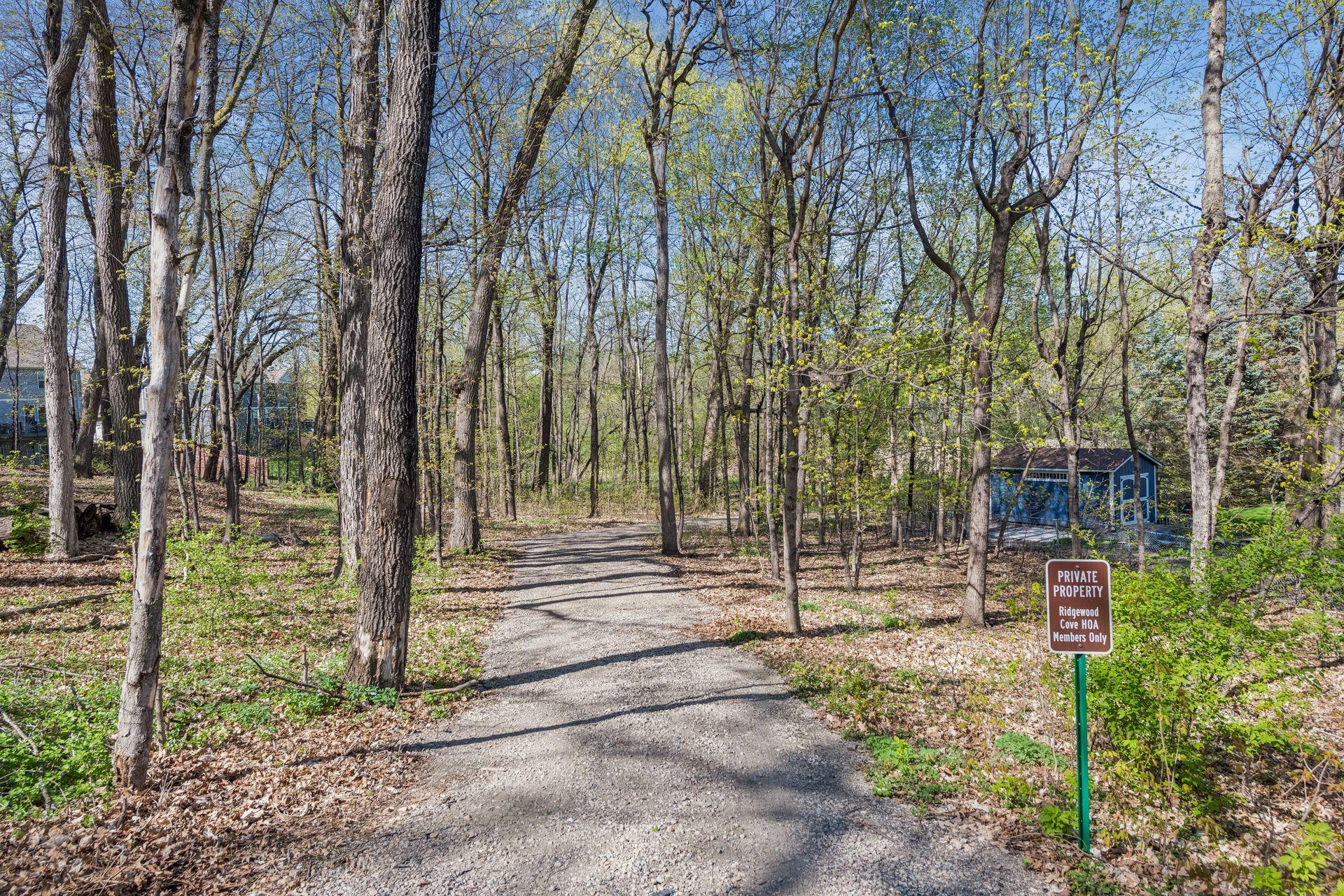 Ridgewood Cove HOA Access to out lot and docks