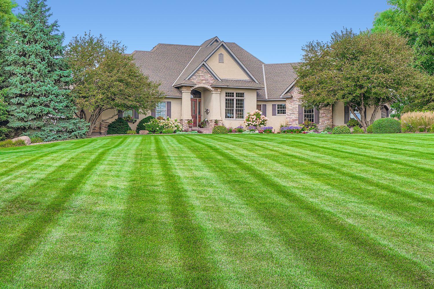 6260 Broadview Dr - Web Quality - 001 - 02 Exterior Front.jpg