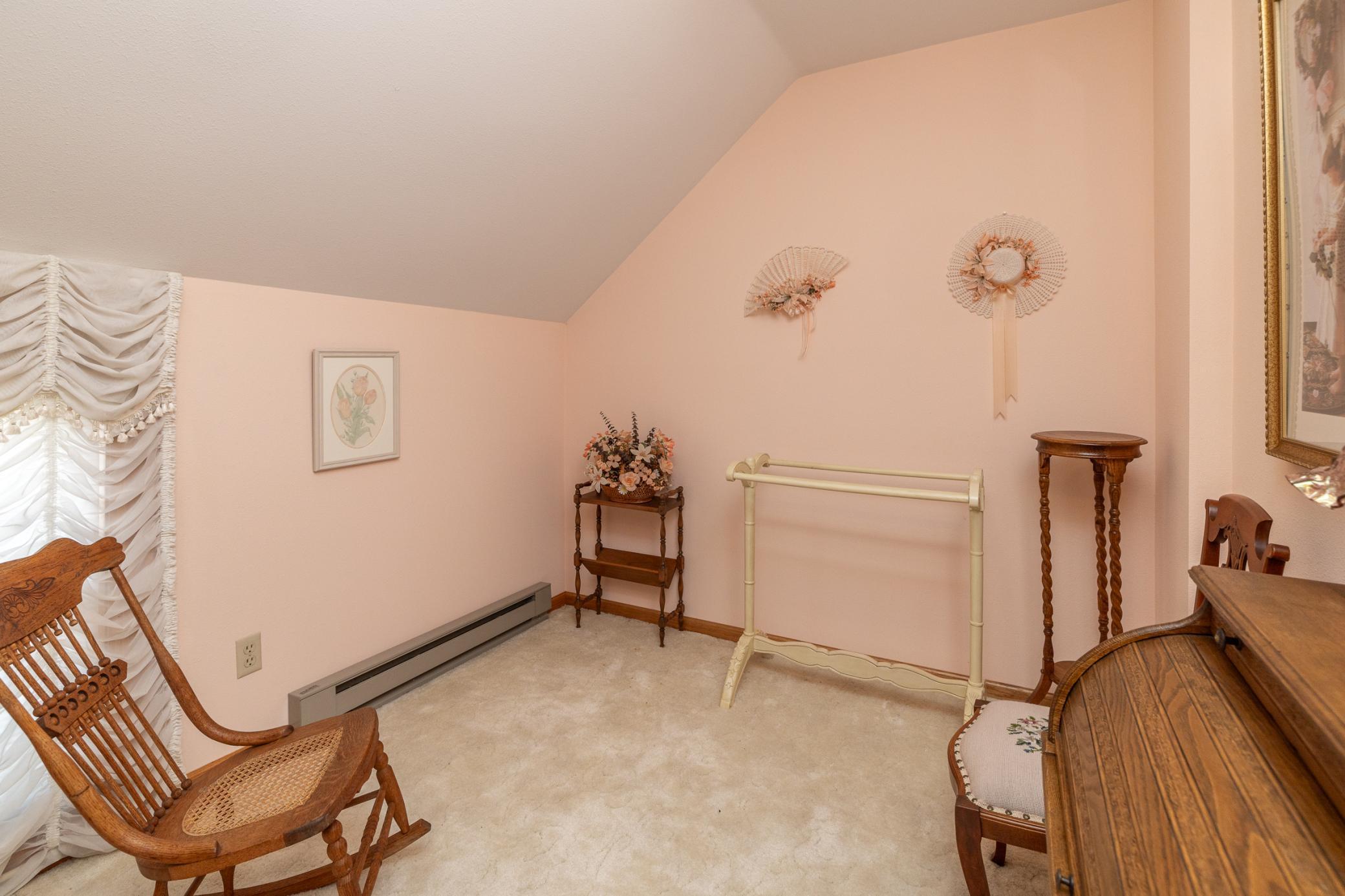 Upper level sitting room