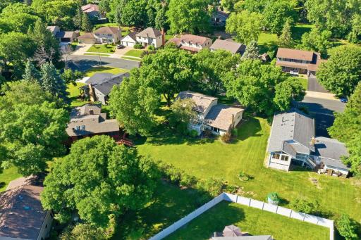 7010 W 83rd Street, Bloomington, MN 55438