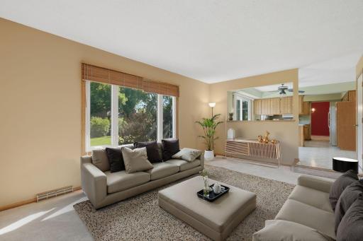 7010 W 83rd Street, Bloomington, MN 55438