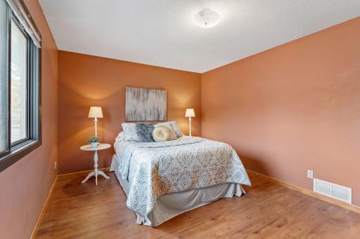 13573 Everton Avenue, Saint Paul, MN 55124