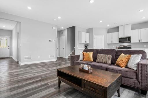 5092 Stable View Drive, Saint Paul, MN 55129