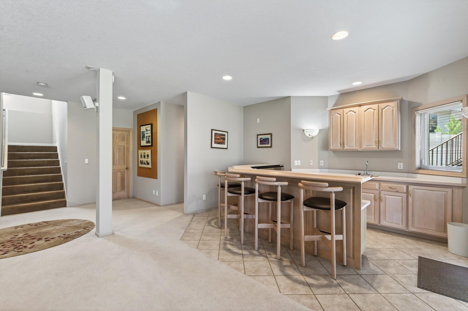 42_16215_37th42_mls.jpg