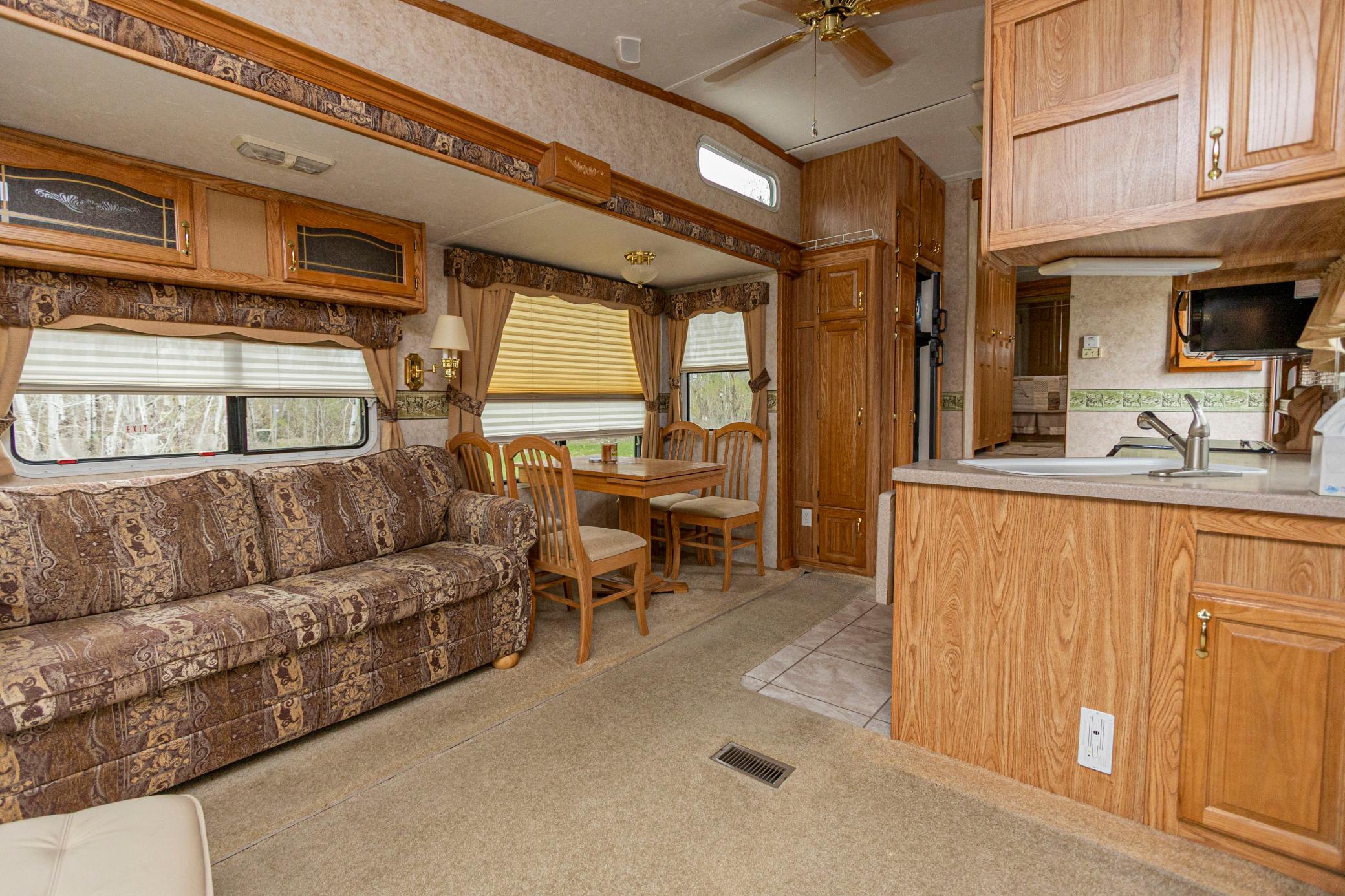 Kitchen/Dining