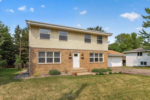 Welcome to 1715/1717 37th Ave NE, Columbia Heights!