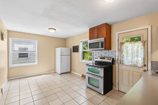 1715 37th Avenue NE, Minneapolis, MN 55421