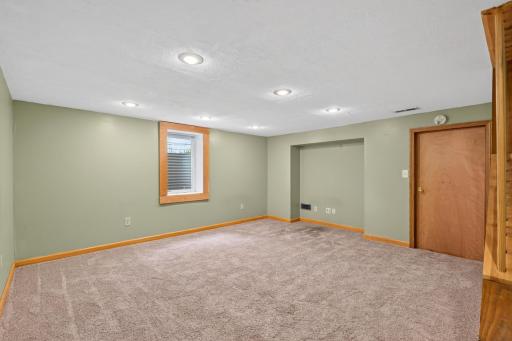 1715 37th Avenue NE, Minneapolis, MN 55421