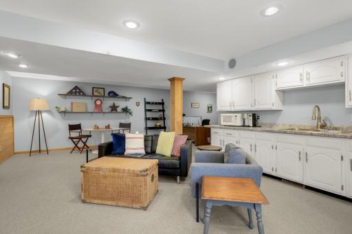 19044 Xavier Street NW, Elk River, MN 55330