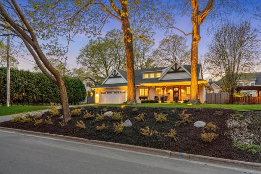 225 Broadway Avenue N, Wayzata, MN 55391