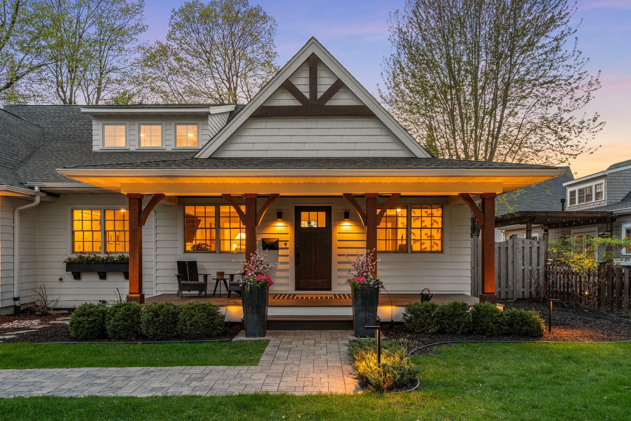 Built by Pillar | Redesigned by Fox Design