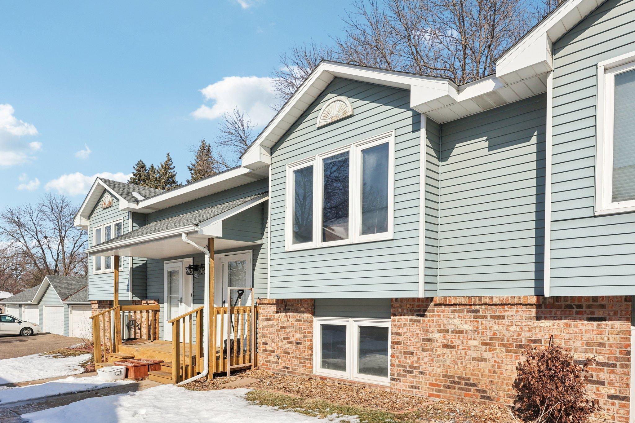 Very well-maintained small condo association-only 10 units