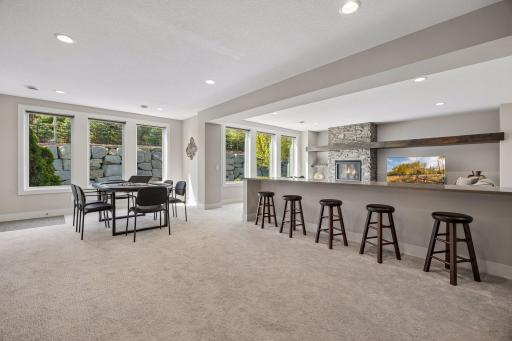 16395 56th Avenue N, Minneapolis, MN 55446