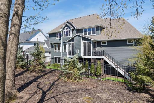 16395 56th Avenue N, Minneapolis, MN 55446