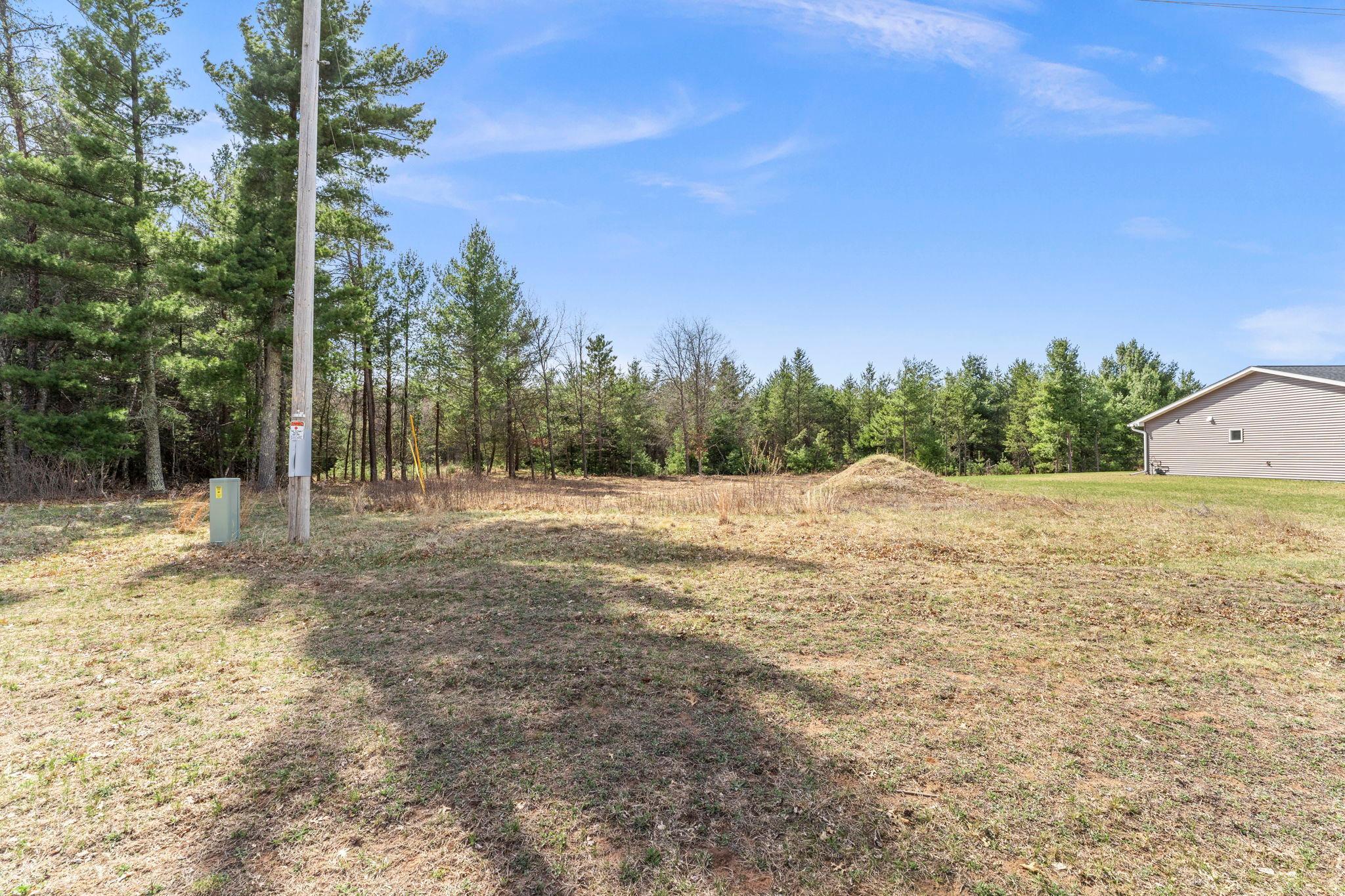 2-web-or-mls-401 N Russell St-8.jpg